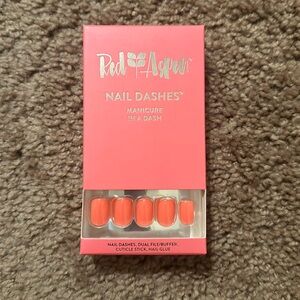 Red aspen nail dash